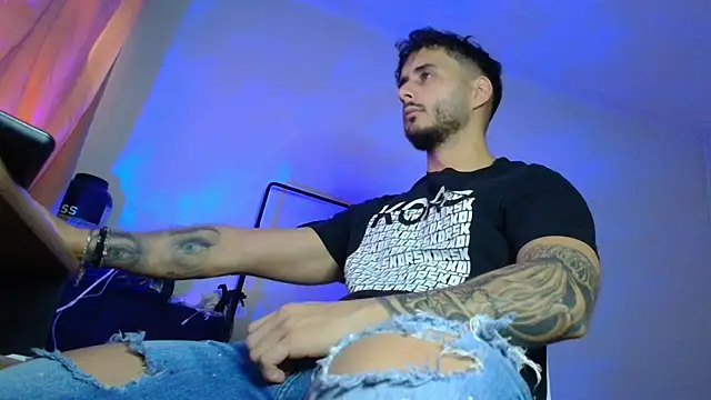 XanderCage99 online show from November 25, 8:36 am