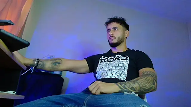 XanderCage99 online show from October 1, 7:02 am