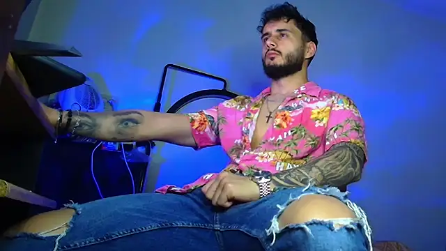 XanderCage99 online show from June 8, 7:36 pm