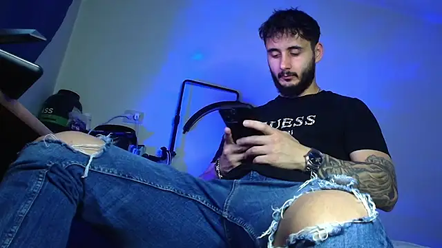 XanderCage99 online show from June 17, 8:08 pm