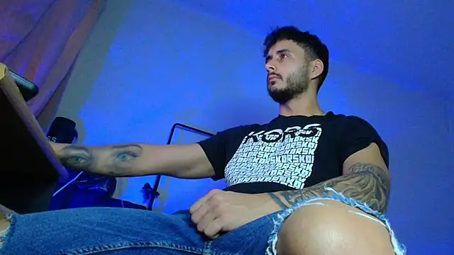 XanderCage99 online show from December 4, 6:34 am