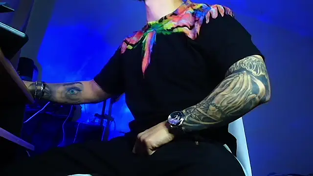 XanderCage99 online show from May 14, 7:44 pm