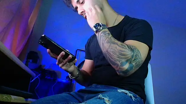 XanderCage99 online show from November 7, 6:18 am