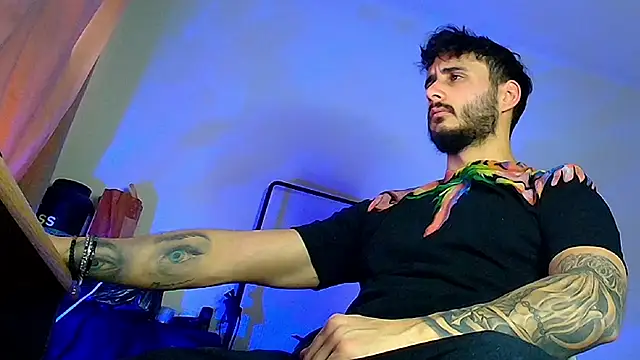 XanderCage99 online show from December 19, 11:01 am