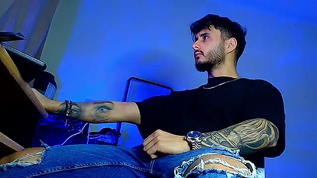 XanderCage99 online show from February 26, 10:10 pm