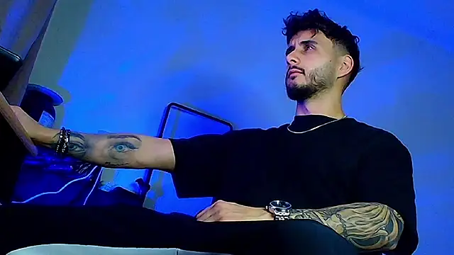 XanderCage99 online show from February 15, 12:11 am