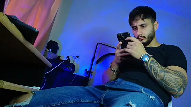 XanderCage99 online show from November 1, 8:30 am