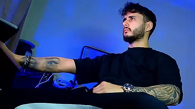 XanderCage99 online show from February 9, 11:03 pm