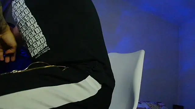 XanderCage99 online show from November 13, 3:54 am