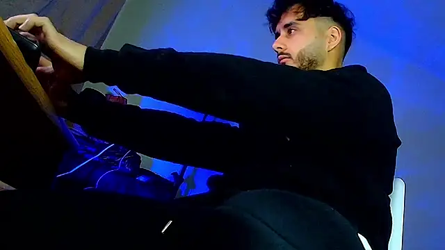 XanderCage99 online show from January 16, 1:31 am