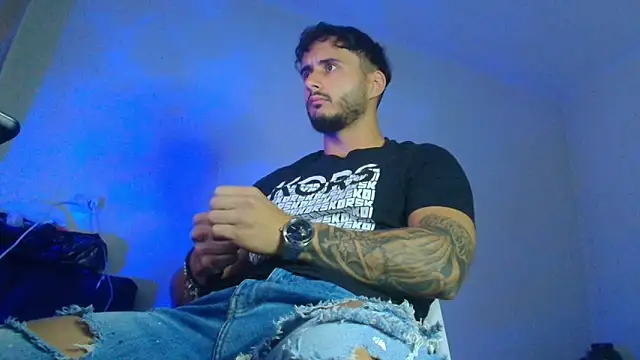 XanderCage99 online show from September 18, 3:20 am