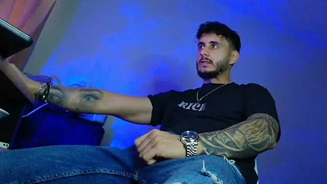 XanderCage99 online show from October 20, 6:15 am