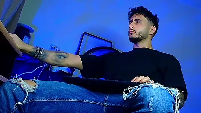 XanderCage99 online show from February 13, 6:30 pm