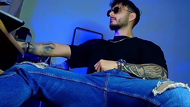 XanderCage99 online show from February 22, 12:46 am