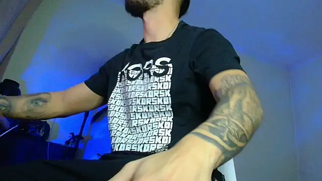 XanderCage99 online show from November 16, 4:50 am