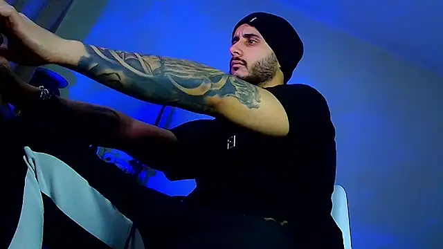 XanderCage99 online show from February 5, 4:25 pm