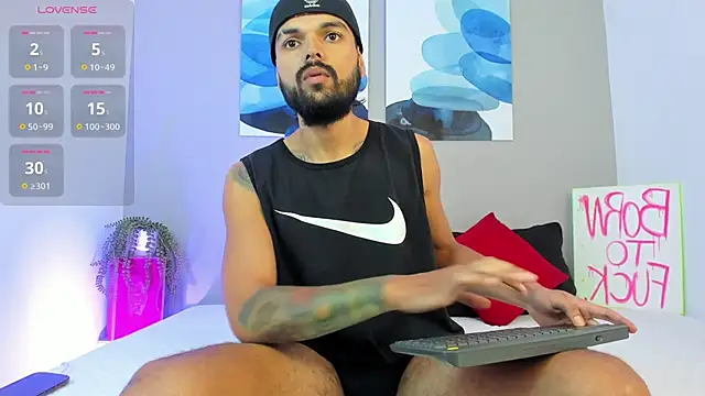 Snapshot of Emilio_Wolf chatting on February 15, 6:12 pm Emilio Wolf online show from February 15, 6:12 pm