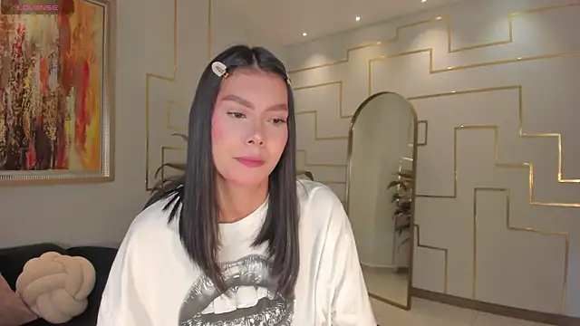 NiaSalvatore online show from February 28, 2:33 am