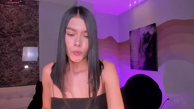 NiaSalvatore online show from February 12, 3:39 am