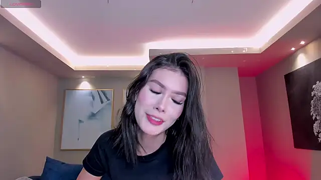 NiaSalvatore online show from November 29, 5:13 pm