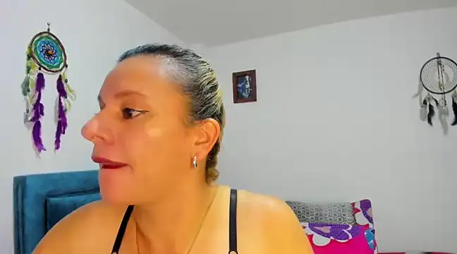 sofi saliva2511 online show from February 11, 5:18 pm