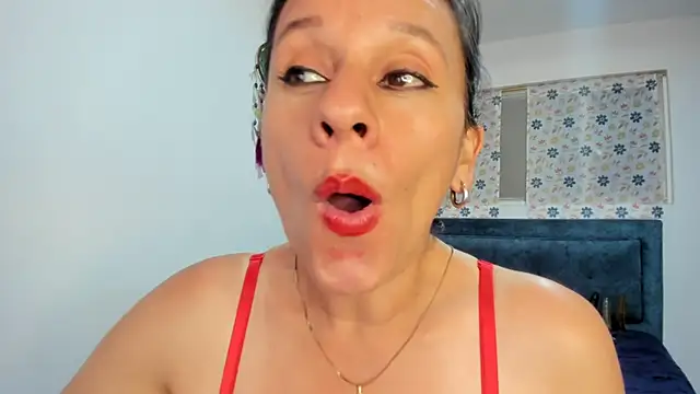 Snapshot of sofi_saliva2511 chatting on February 9, 6:50 pm sofi saliva2511 online show from February 9, 6:50 pm