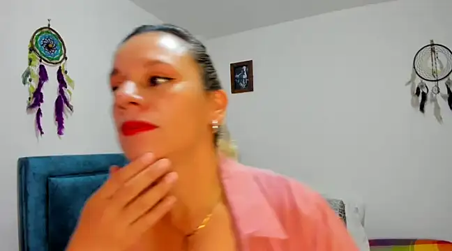 sofi saliva2511 online show from February 26, 5:21 pm
