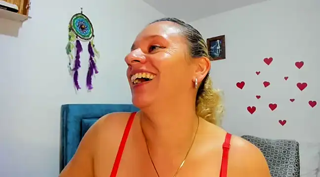 sofi saliva2511 online show from February 17, 8:27 pm