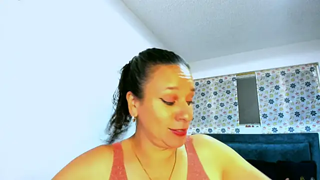 sofi saliva2511 online show from October 7, 7:37 pm