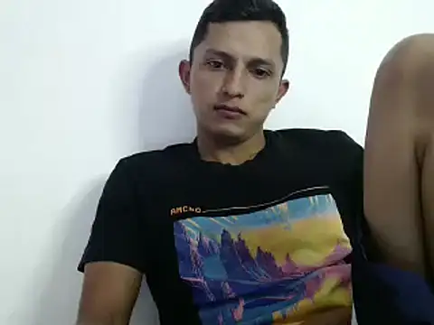 Snapshot of diegojap1105 chatting on January 8, 2:56 pm diegojap1105 online show from January 8, 2:56 pm