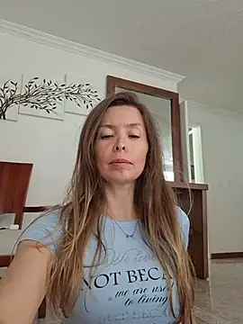 karina warthon online show from May 24, 5:35 pm