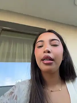 Snapshot of miaceleste chatting on May 7, 4:10 pm miaceleste online show from May 7, 4:10 pm