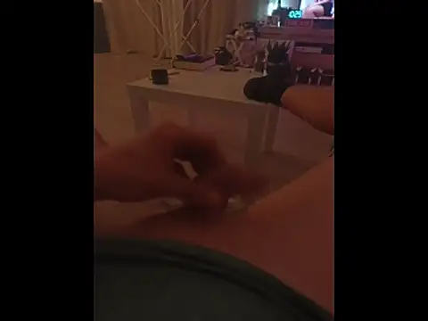 Hessebub online show from November 1, 9:30 pm