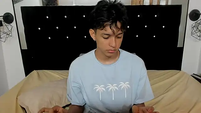 jisuscat online show from November 23, 6:45 am