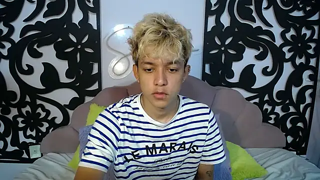 jisuscat online show from September 18, 3:15 pm