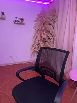 ariadna cooper online show from November 6, 5:11 am