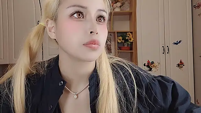 Snapshot of Lucky-xiuxiu chatting on March 12, 7:02 am Lucky-xiuxiu online show from March 12, 7:02 am