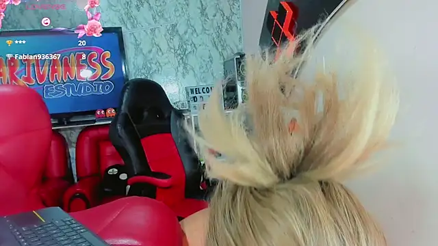 Snapshot of Gisele_fox chatting on February 27, 1:41 am Gisele fox online show from February 27, 1:41 am