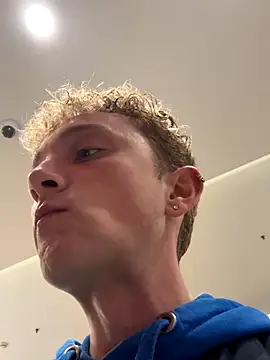 verici34 online show from October 25, 7:40 am