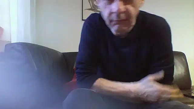 horndude187187 online show from January 12, 8:14 am