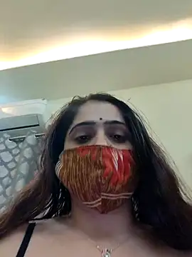 shreya1765 online show from February 12, 2:50 pm