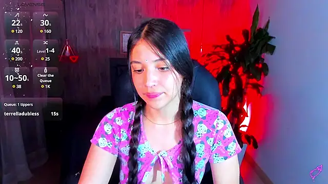 Snapshot of Brittany__18 chatting on January 5, 10:50 pm Brittany 18 online show from January 5, 10:50 pm