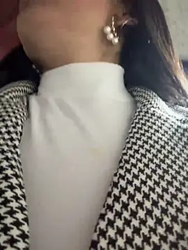 BELLA--26 online show from September 23, 1:40 pm