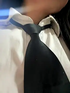 BELLA--26 online show from September 30, 2:01 pm