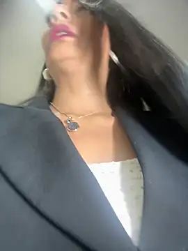 BELLA--26 online show from November 28, 1:44 pm