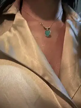 BELLA--26 online show from October 18, 1:35 pm