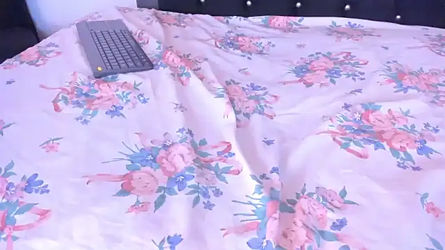 violetadumsper online show from September 30, 3:12 am