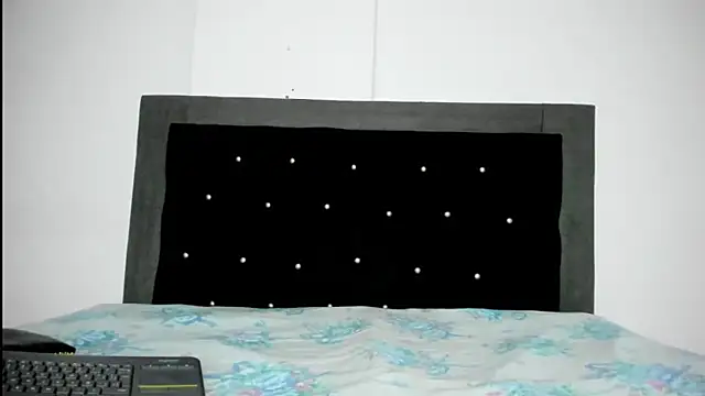 violetadumsper online show from March 18, 3:12 am