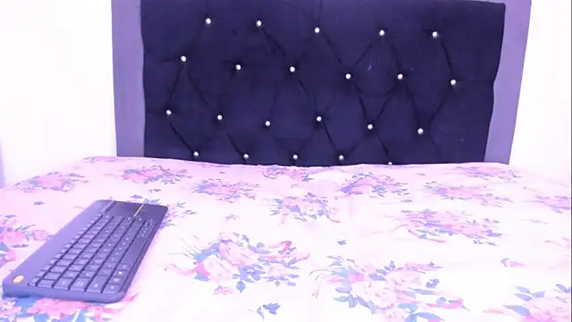 violetadumsper online show from September 19, 3:21 am