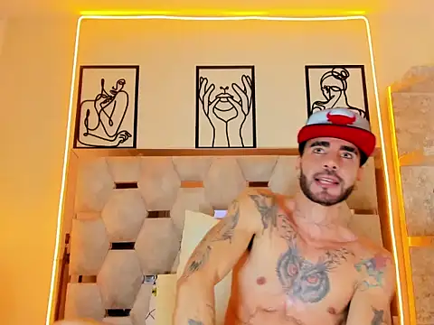 Lancelot Benwick online show from October 23, 9:13 pm